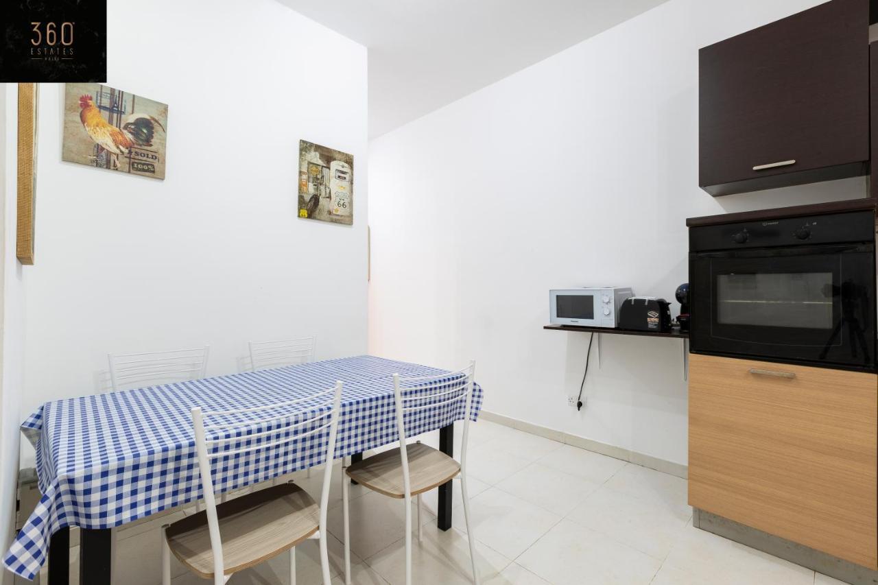 Centre Paceville Apt With Terrace, Bbq & Wifi By 360 Estates Сент Джулианс Экстерьер фото