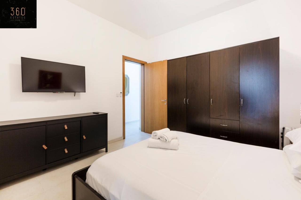 Centre Paceville Apt With Terrace, Bbq & Wifi By 360 Estates Сент Джулианс Экстерьер фото