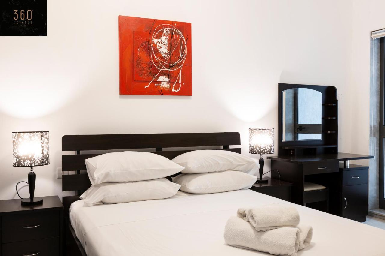 Centre Paceville Apt With Terrace, Bbq & Wifi By 360 Estates Сент Джулианс Экстерьер фото