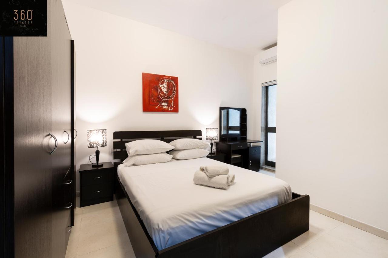 Centre Paceville Apt With Terrace, Bbq & Wifi By 360 Estates Сент Джулианс Экстерьер фото